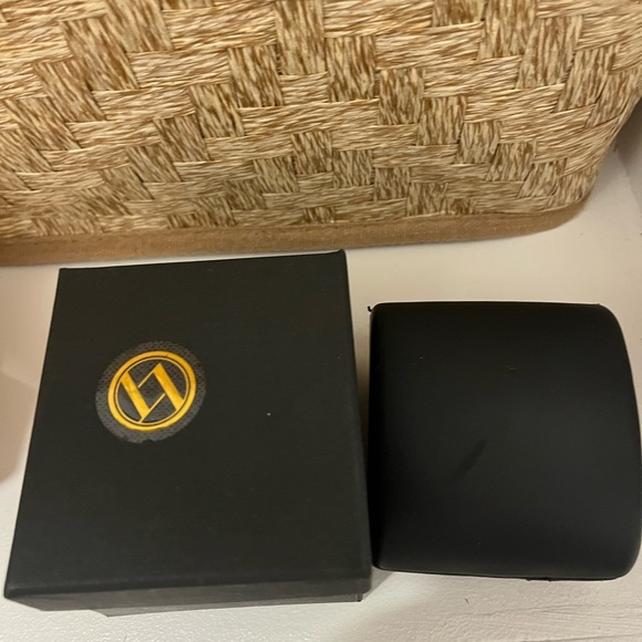 0.20 CT. T.W. Round Cut Diamond Cross Pendant in 14K Gold - Picture 4 of 5